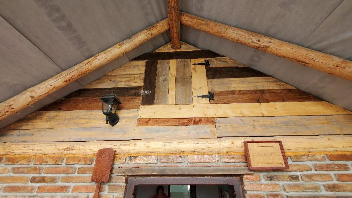 Casa Rustic Feher & Fekete Vendeghazak سوفاتا المظهر الخارجي الصورة