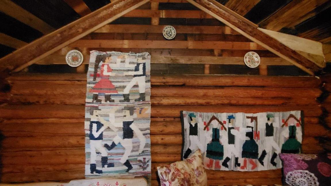 Casa Rustic Feher & Fekete Vendeghazak سوفاتا المظهر الخارجي الصورة