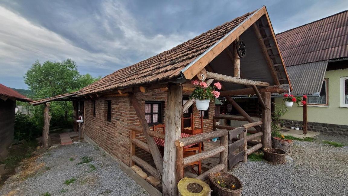 Casa Rustic Feher & Fekete Vendeghazak سوفاتا المظهر الخارجي الصورة
