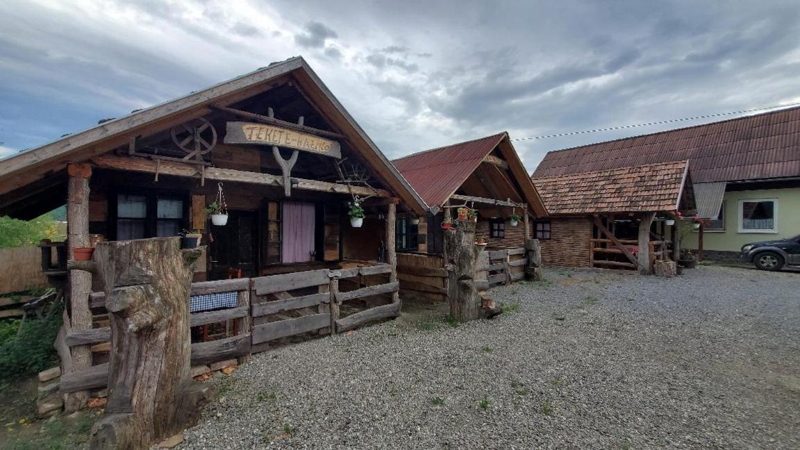 Casa Rustic Feher & Fekete Vendeghazak سوفاتا المظهر الخارجي الصورة