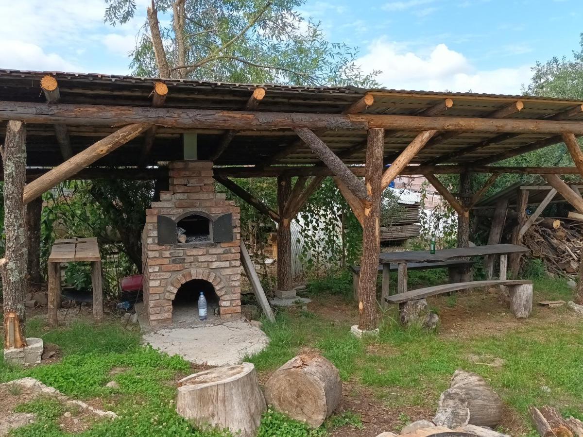 Casa Rustic Feher & Fekete Vendeghazak سوفاتا المظهر الخارجي الصورة